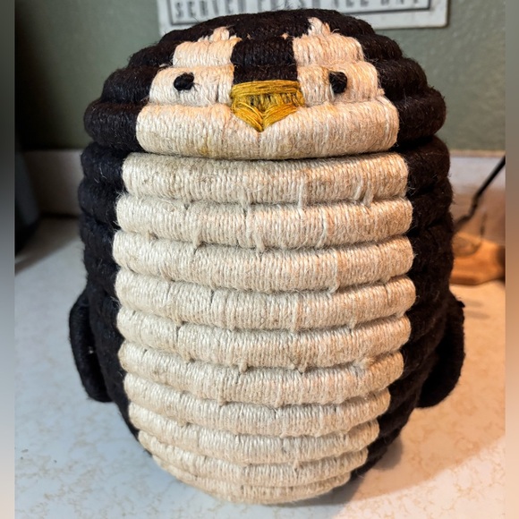 H&M Home Penguin Storage Basket w/Lid Braided Jute Animal Organization Kids - Picture 2 of 10